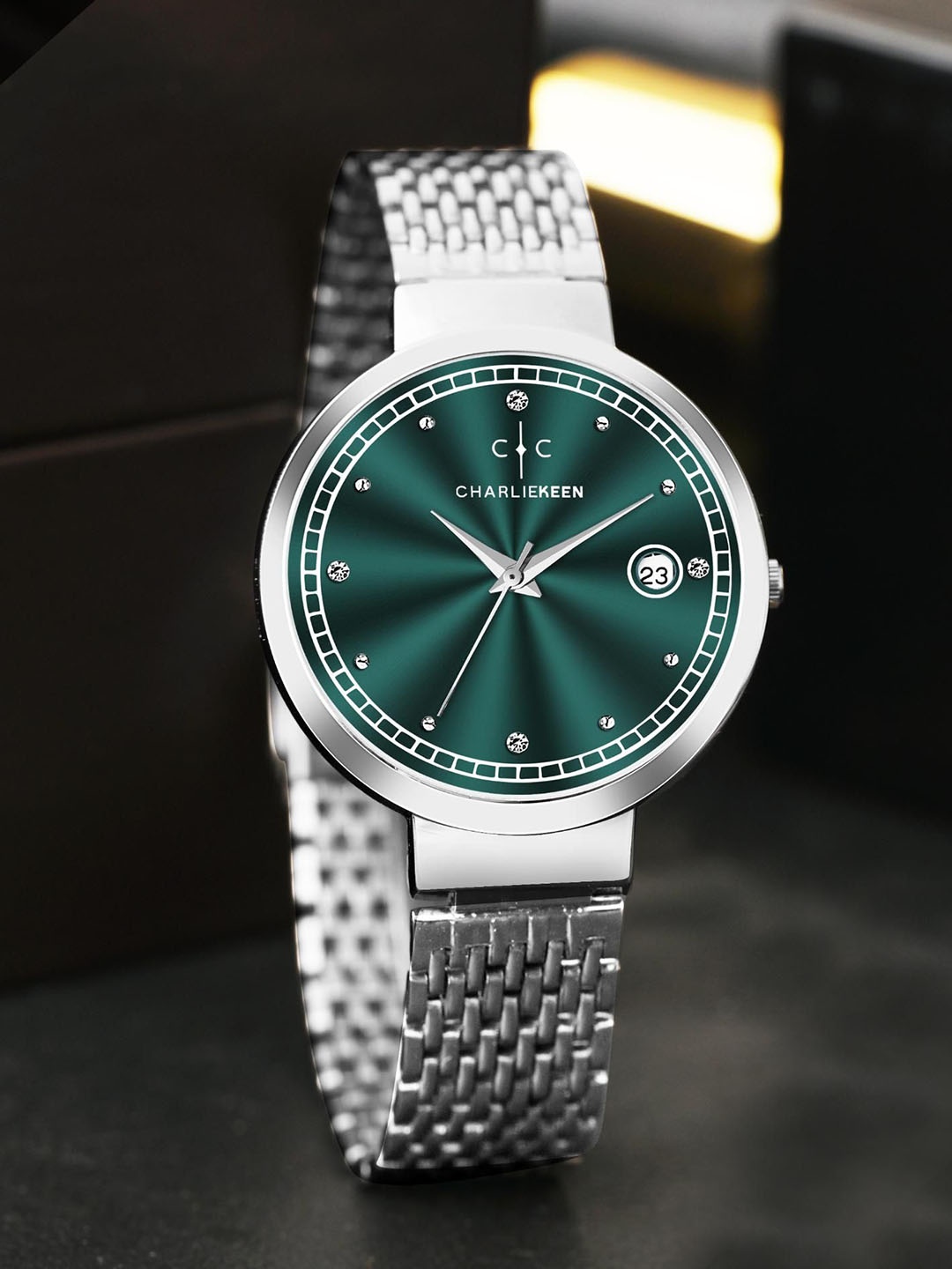

CHARLIEKEEN Women Brass Dial & Stainless Steel Straps Analogue Watch CC-LR008-GRN-CH, Green