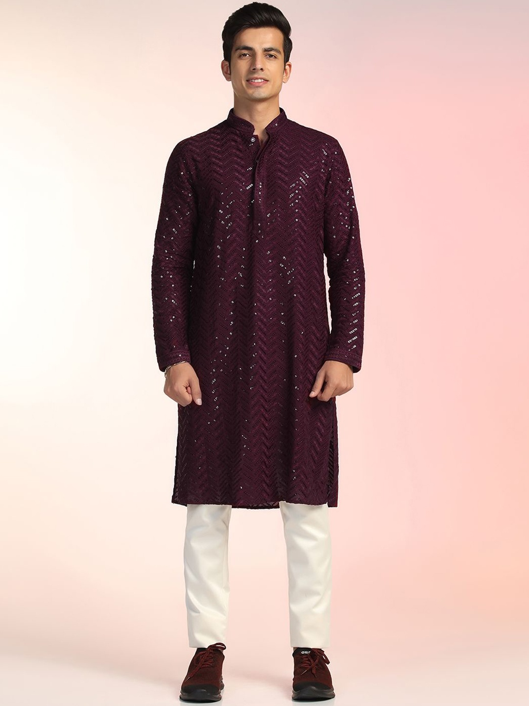 

Prakatha Men Embroidered Thread Work Kurta, Purple