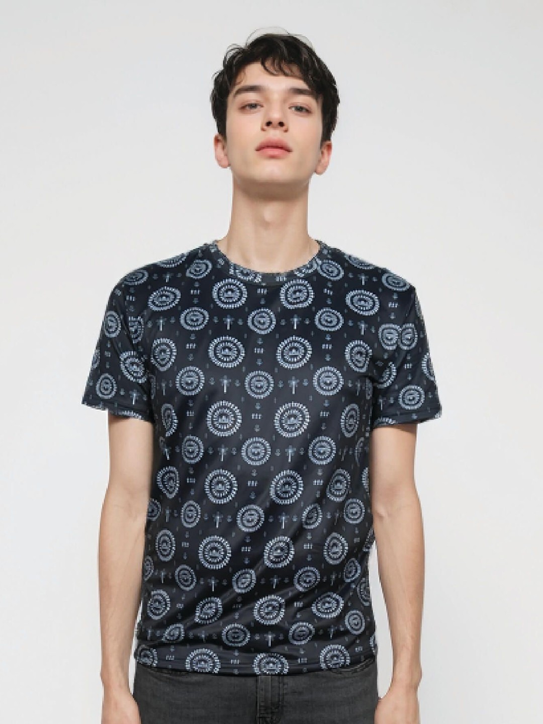 

MAATIR DESIGNS Unisex Printed Pockets T-shirt, Black