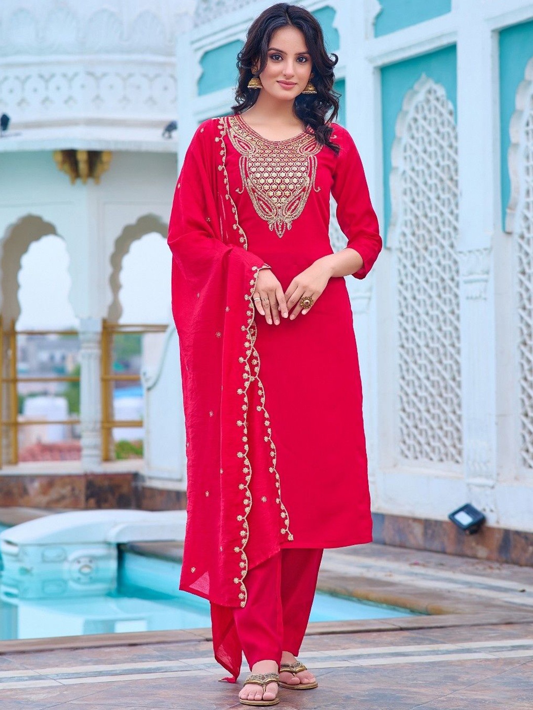 

TOOCHKI Women Kurta Sets, Pink