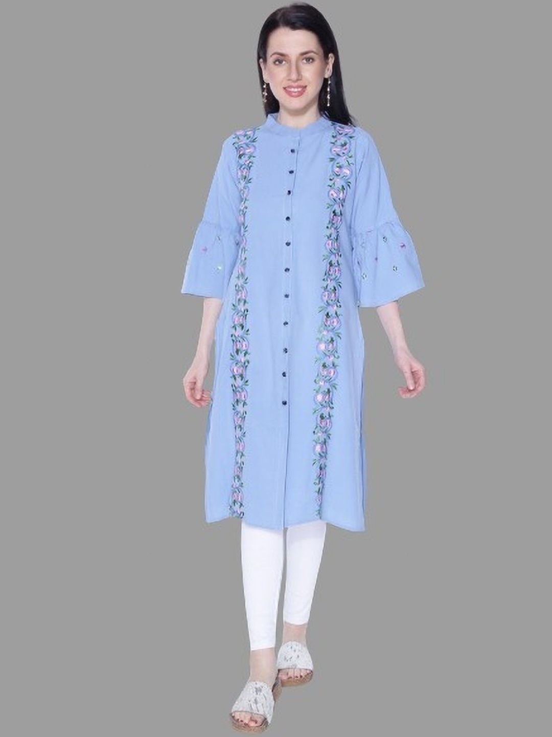 

CEFALU Women Floral Printed Bell Sleeves Thread Work Denim Kurta, Blue