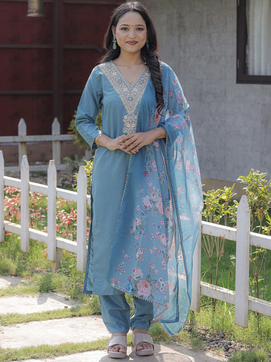 

TOOCHKI Women Embroidered Regular Sequinned Kurta with Palazzos & With Dupatta, Blue