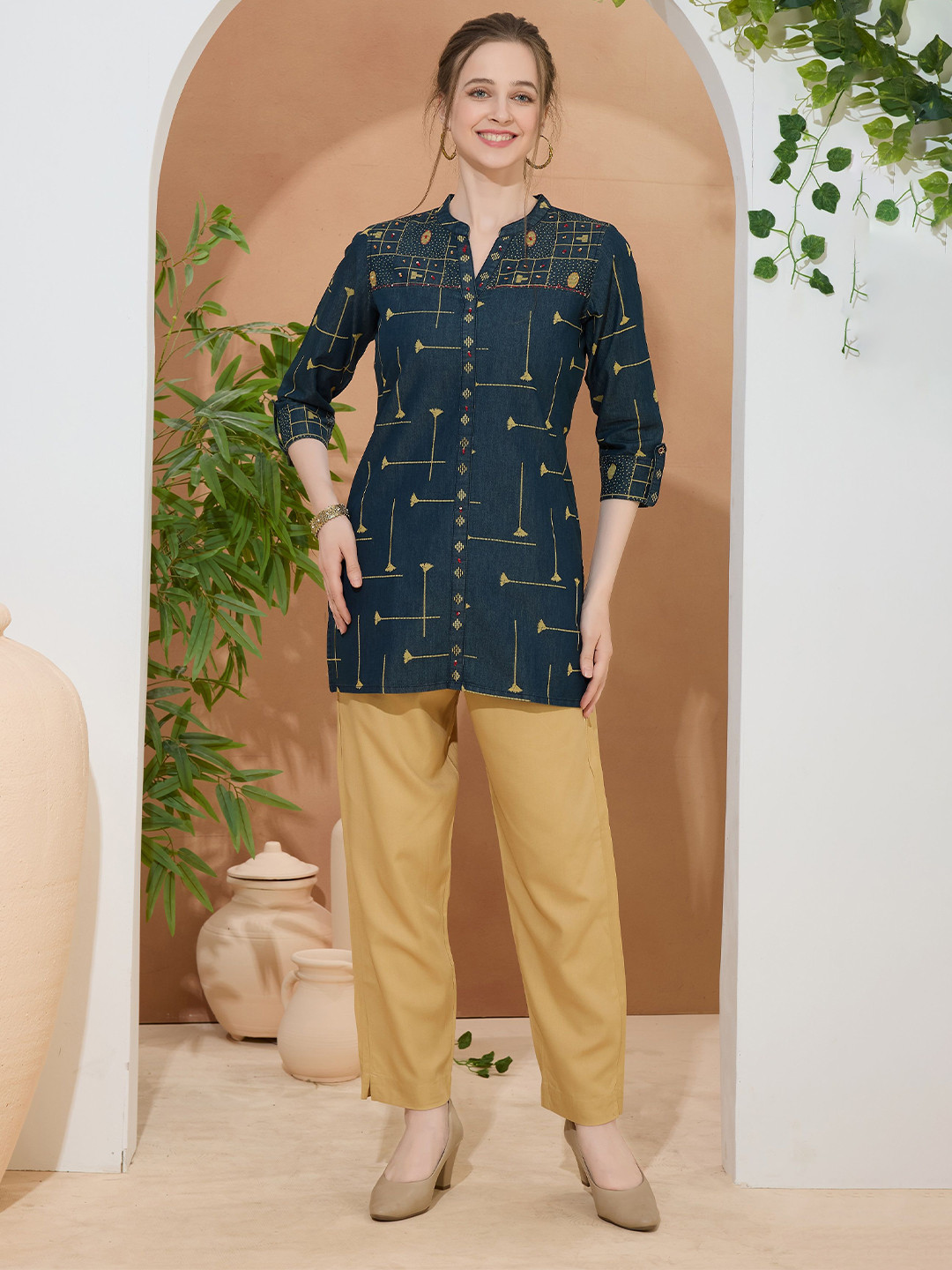

keshubaba Geometric Printed Thread Work Mandarin Collar Denim Kurta, Blue