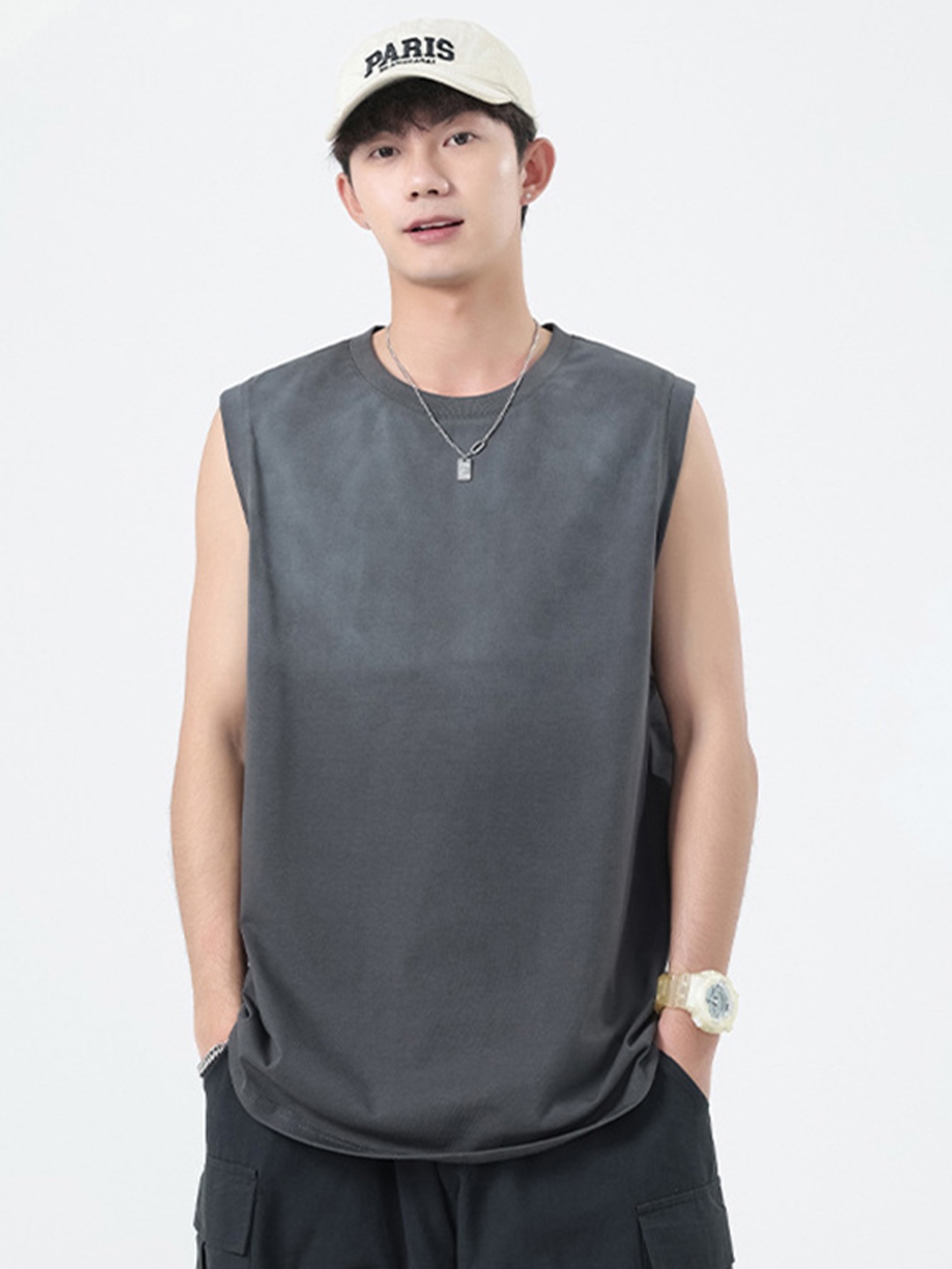 

StyleCast x Revolte Men Dyed Round Neck Cotton Regular Fit T-shirt, Grey