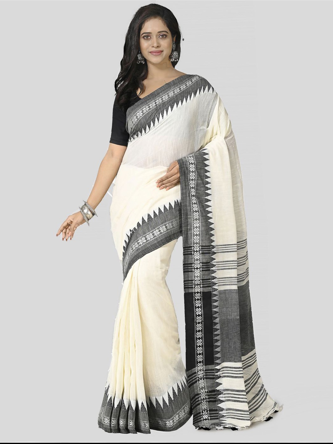

Crochetin Woven Design Ready to Wear Saree, White