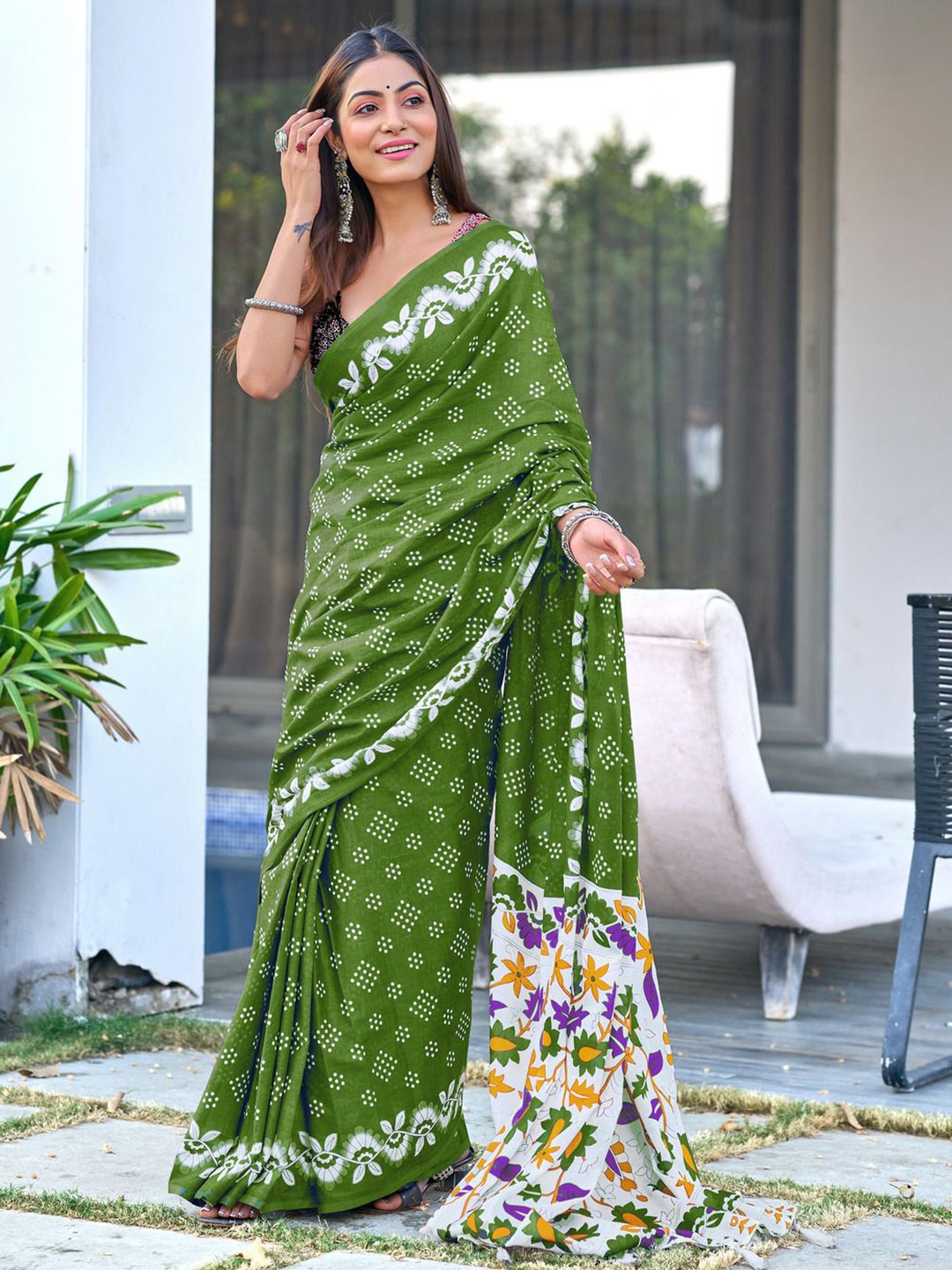 

Anouk Floral Printed Pure Cotton Saree, Green