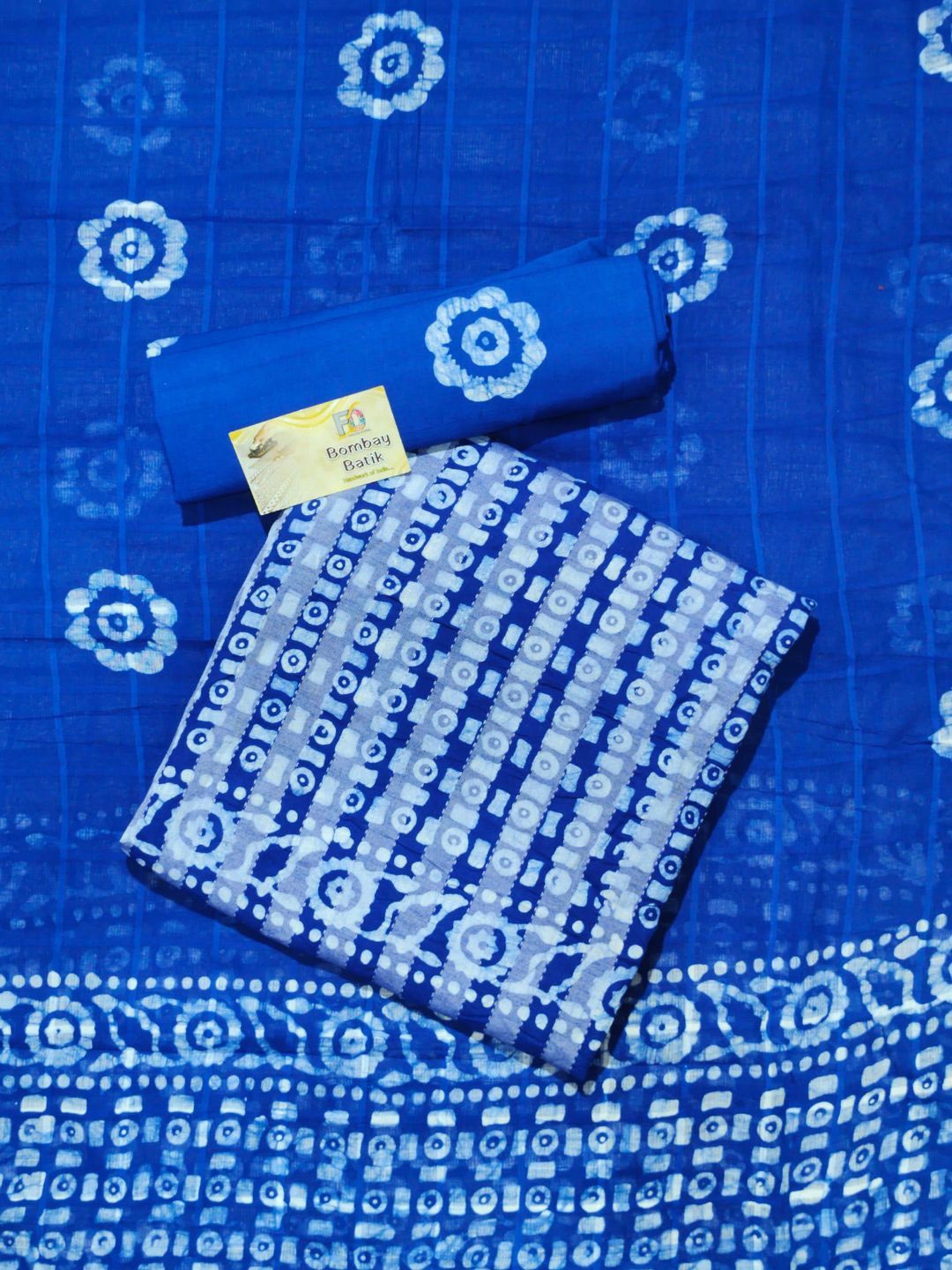 

Farooq Dyeing Bandhani Printed Pure Cotton Unstitched Dress Material, Blue