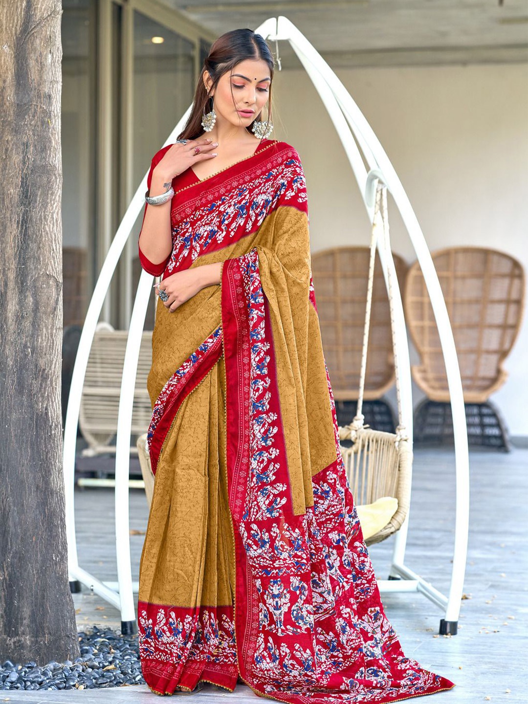 

Anouk Floral Pure Cotton Saree, Mustard