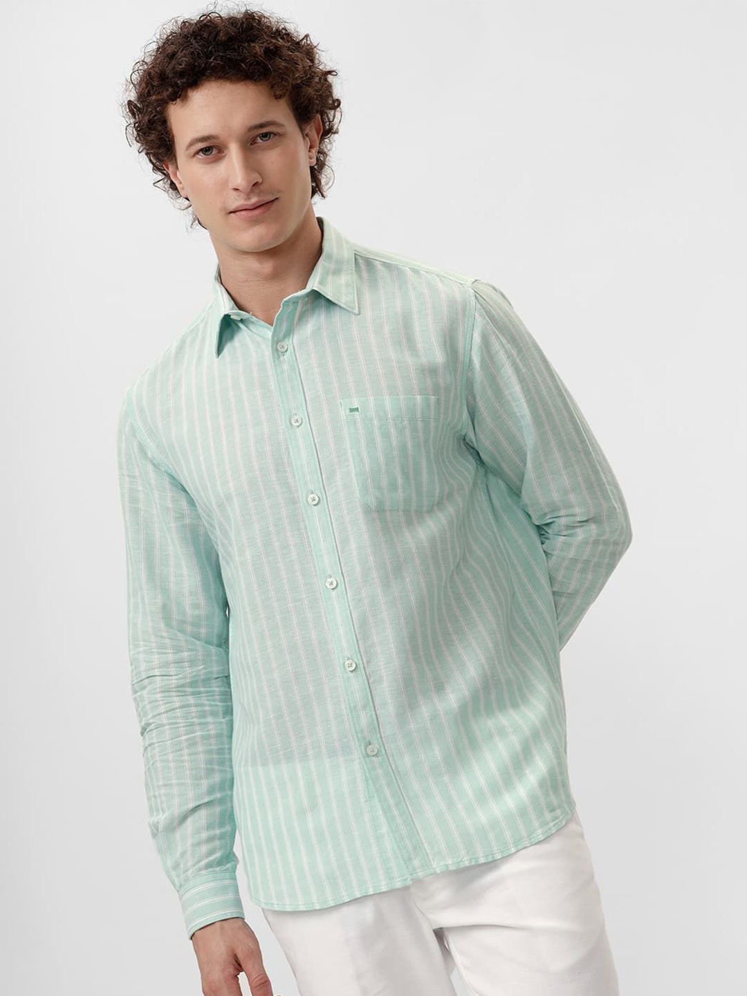 

Basics Men Slim Fit Spread Collar Vertical Striped Cotton Casual Shirt, Green