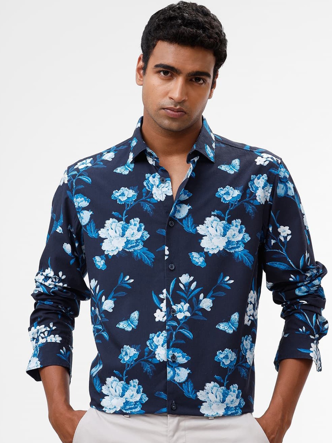 

Basics Men Slim Fit Spread Collar Floral Printed Cotton Casual Shirt, Navy blue