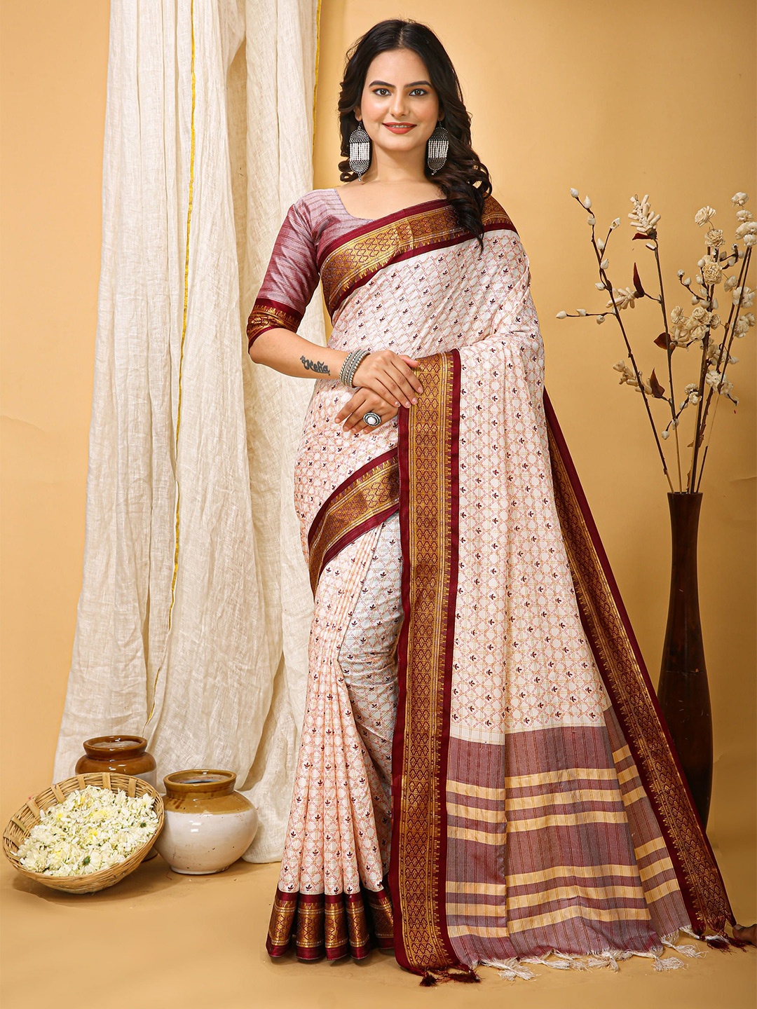 

HERE&NOW Ethnic Motifs Zari Pure Cotton Banarasi Saree With Unstitched Blouse piece, White