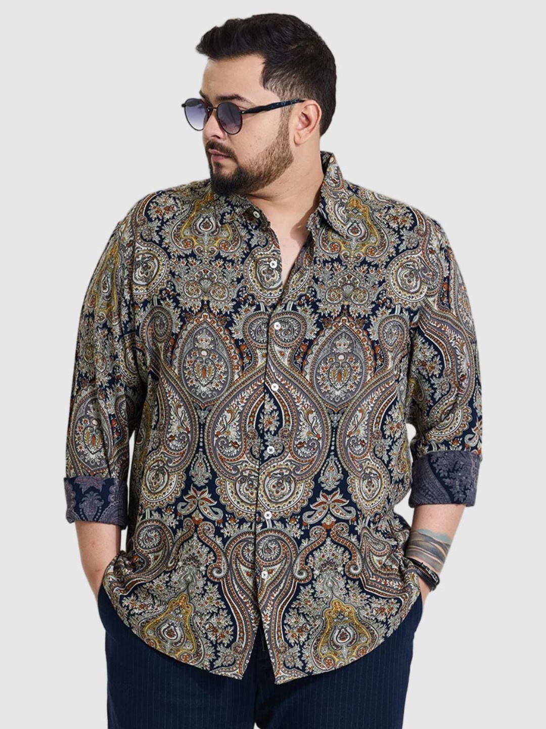 

Snitch Men Plus Size Classic Regular Fit Spread Collar Ethnic Motifs Printed Casual Shirt, Navy blue