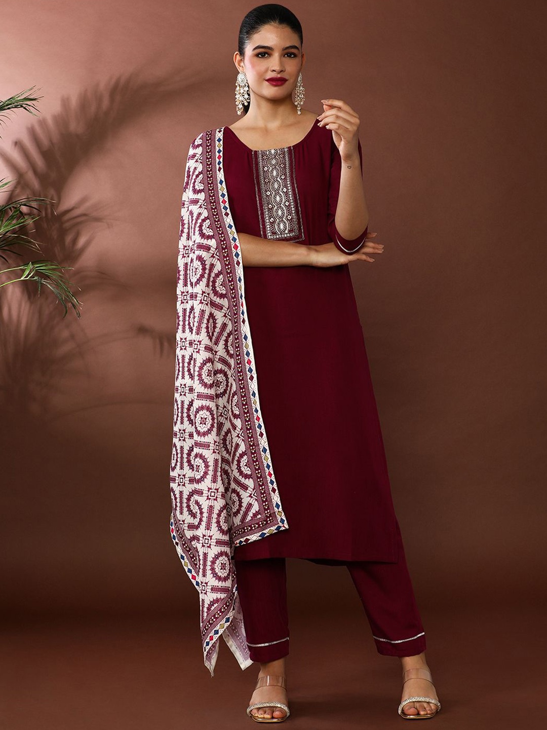 

Jaipur Kurti Ethnic Motifs Yoke Design Sequinned Straight Kurta With Trousers & Dupatta, Maroon