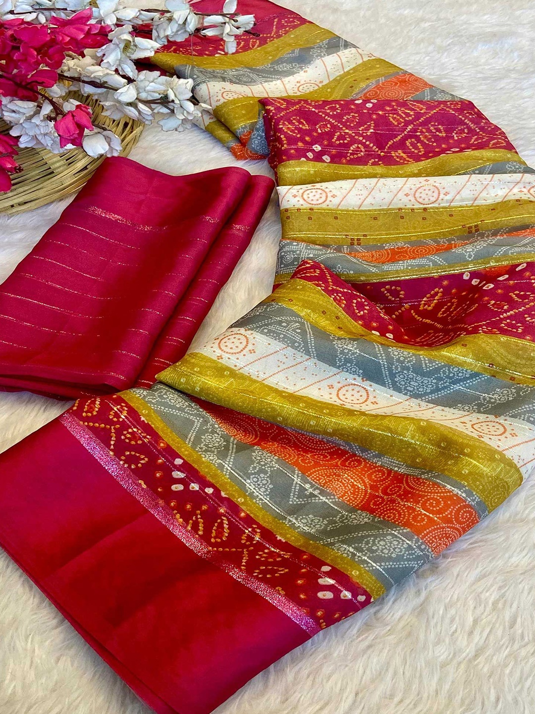 

Peachmode Geometric Printed Zari Pure Chiffon Saree, Red