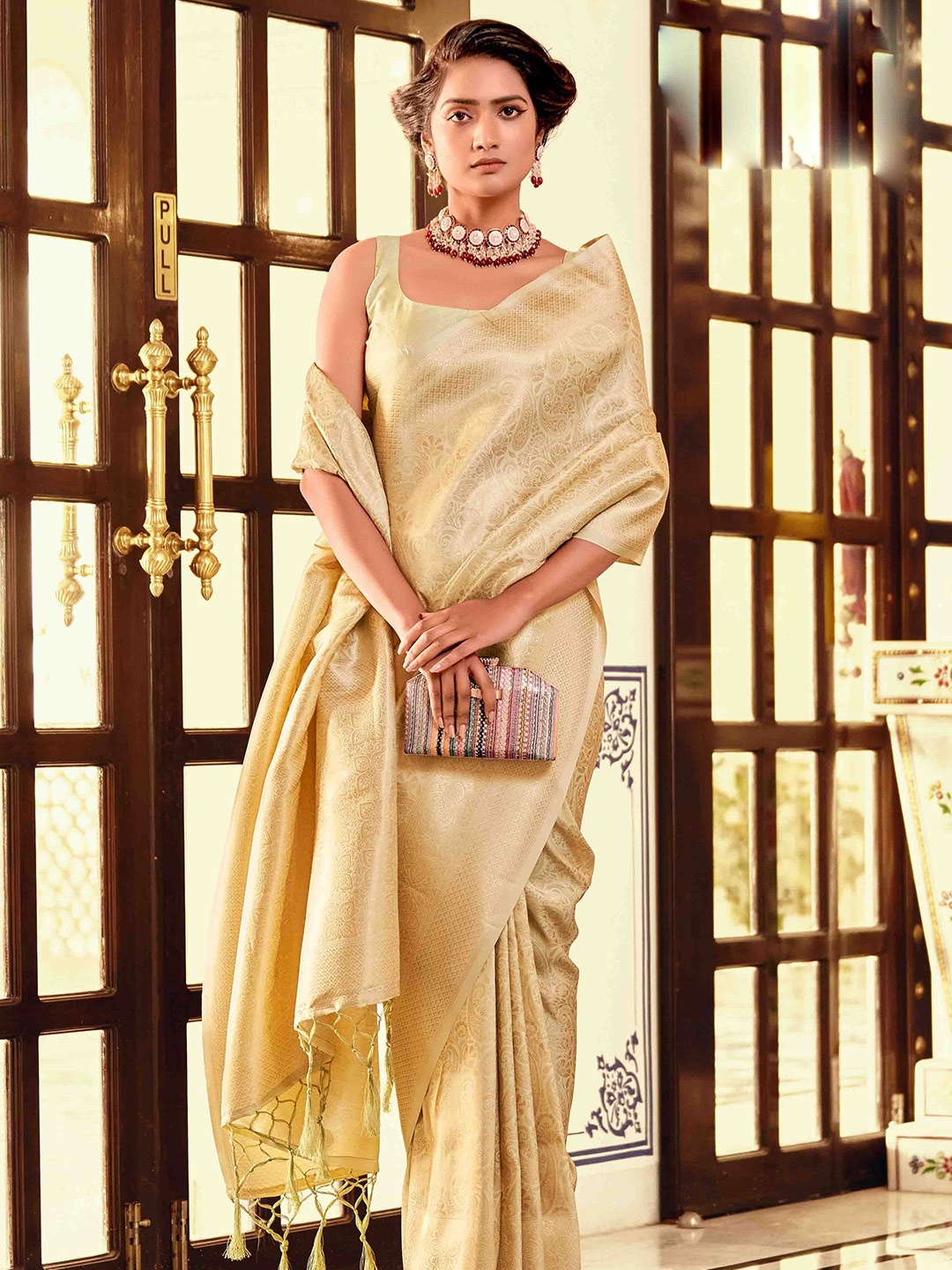 

Mitera Woven Design Zari Kanjeevaram Saree, Cream