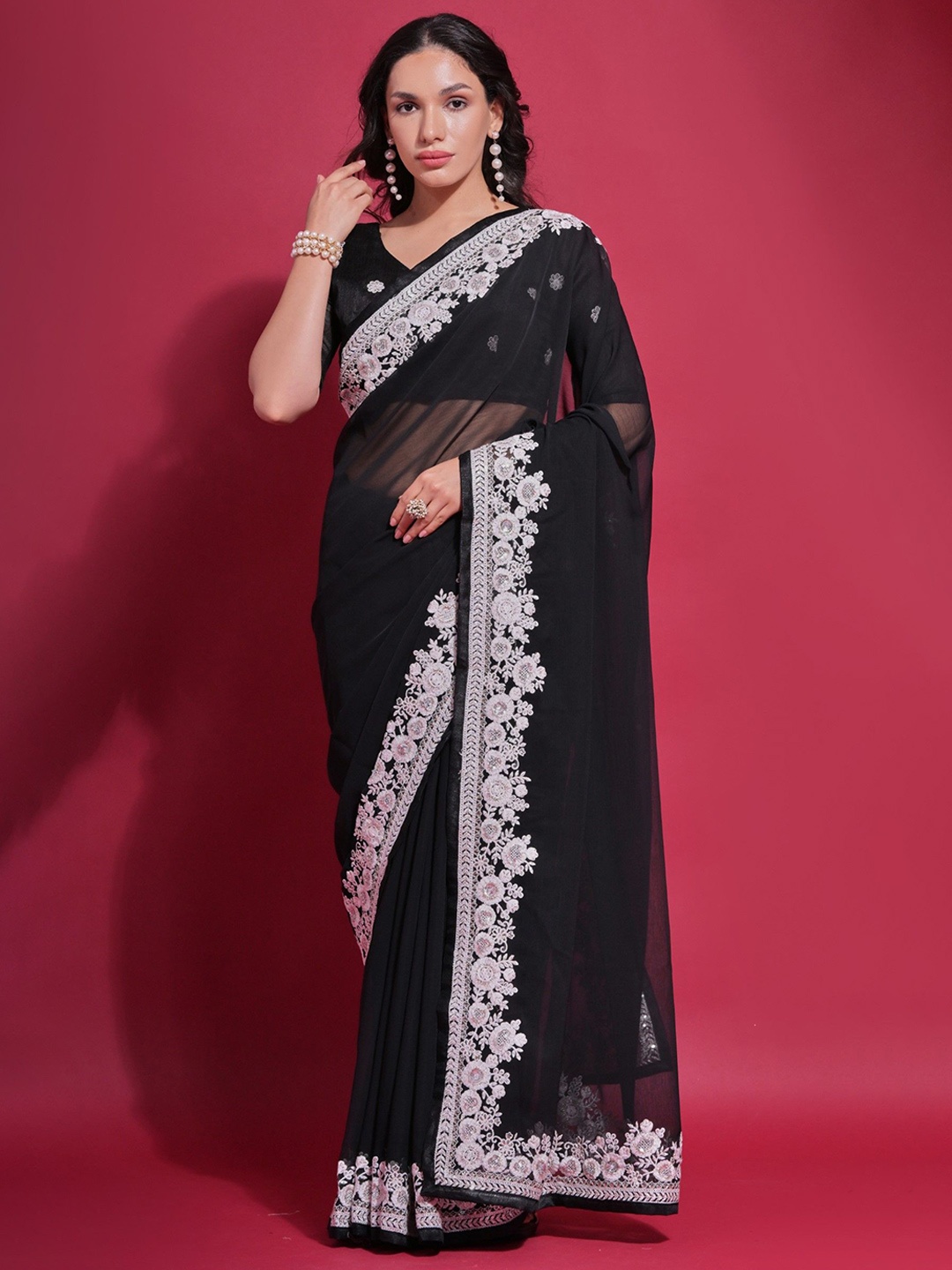 

LeeliPeeri Designer Sequinned Saree, Black