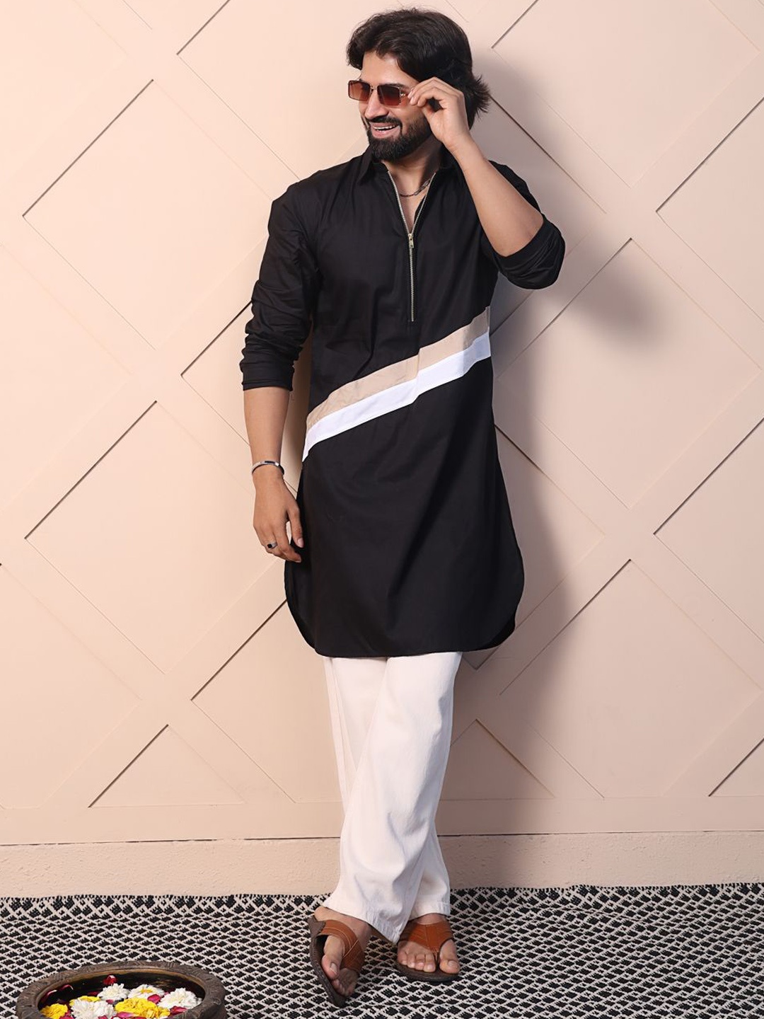 

MIDAV Men Sequinned Summer Sheers Pathani Kurta, Black
