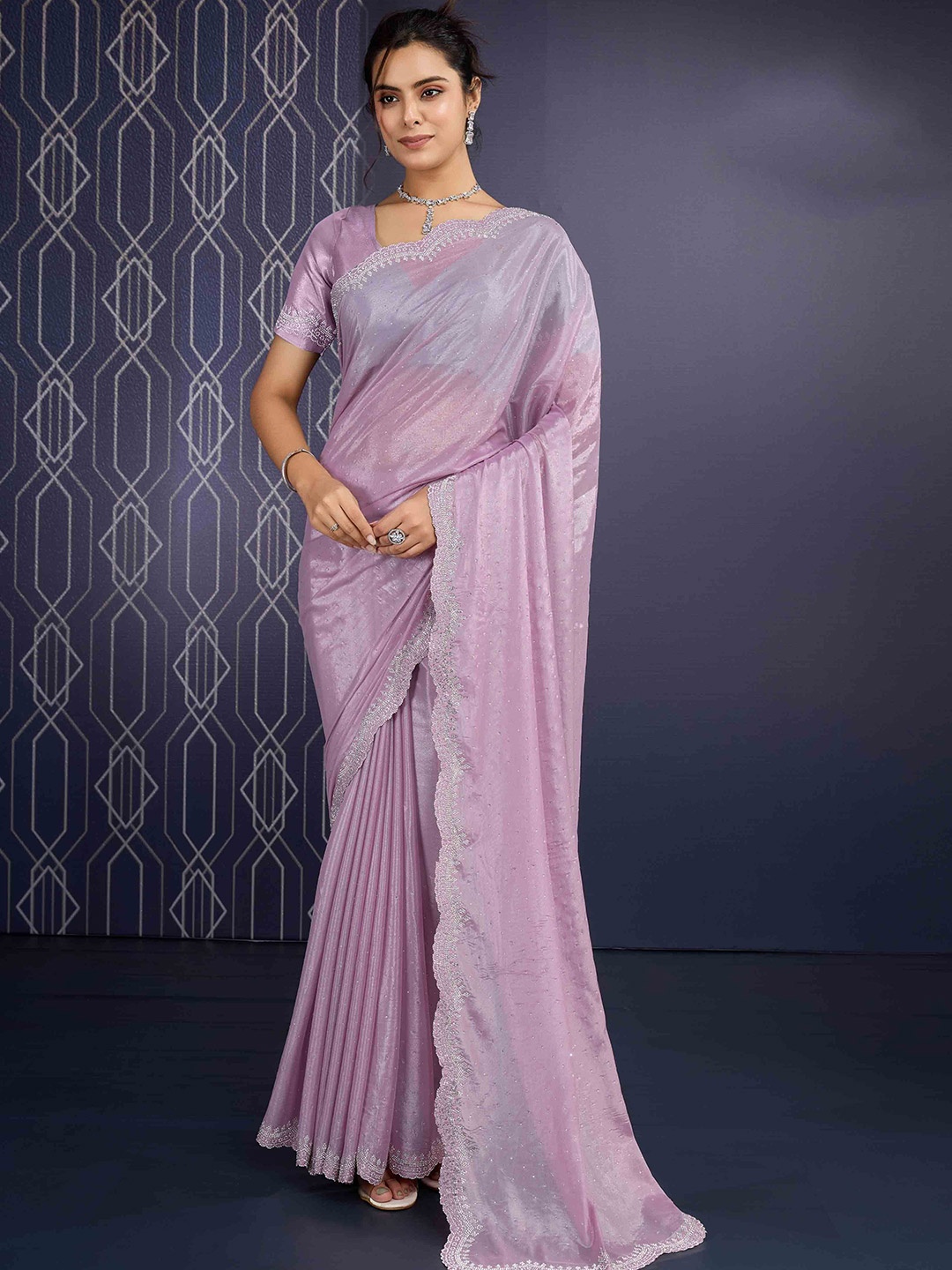 

DIVASTRI Embellished Beads and Stones Work Saree, Lavender