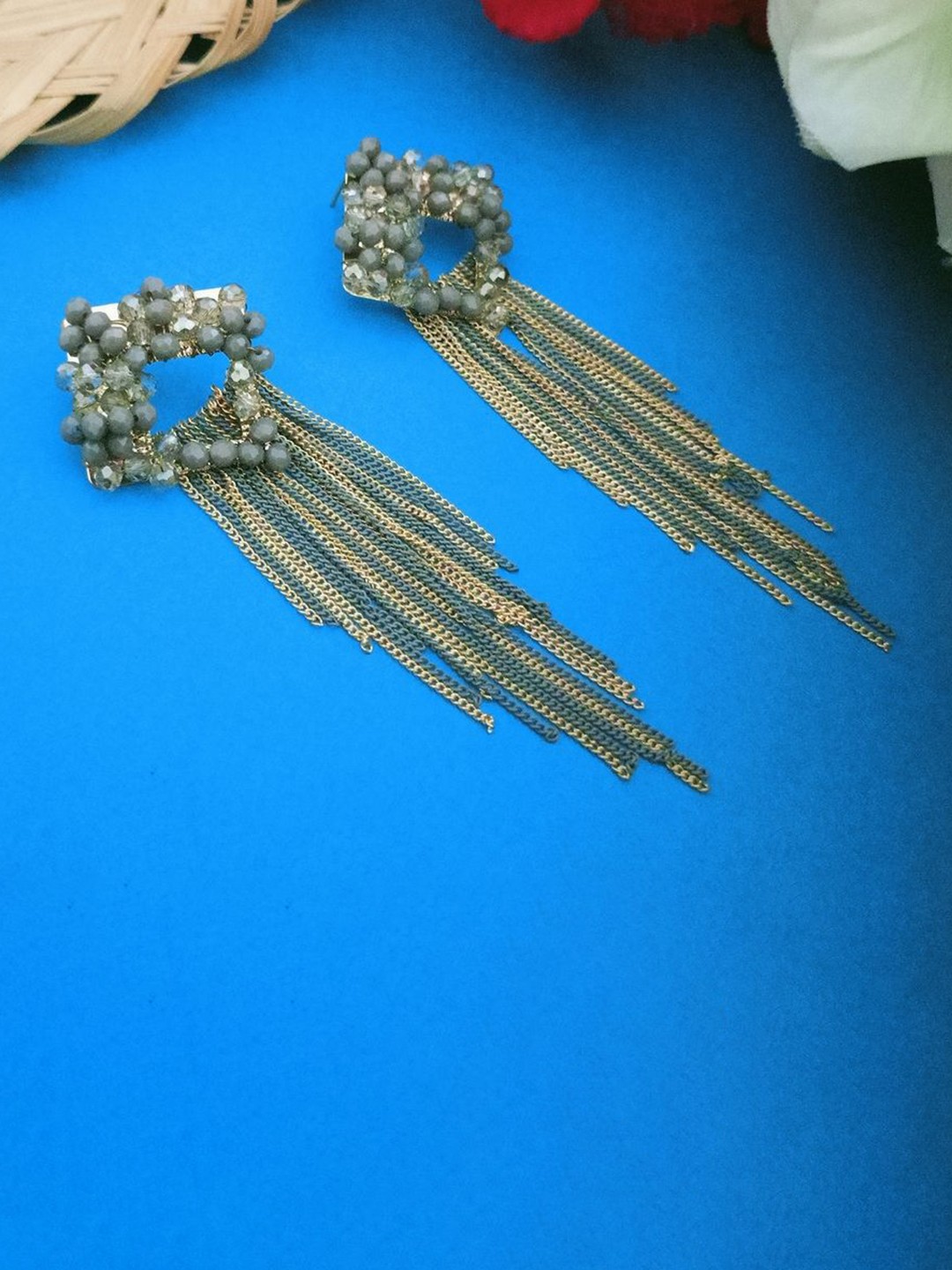 

DIVASTRI Gold-Plated Artificial Beads Beaded Contemporary Shaped Drop Earrings