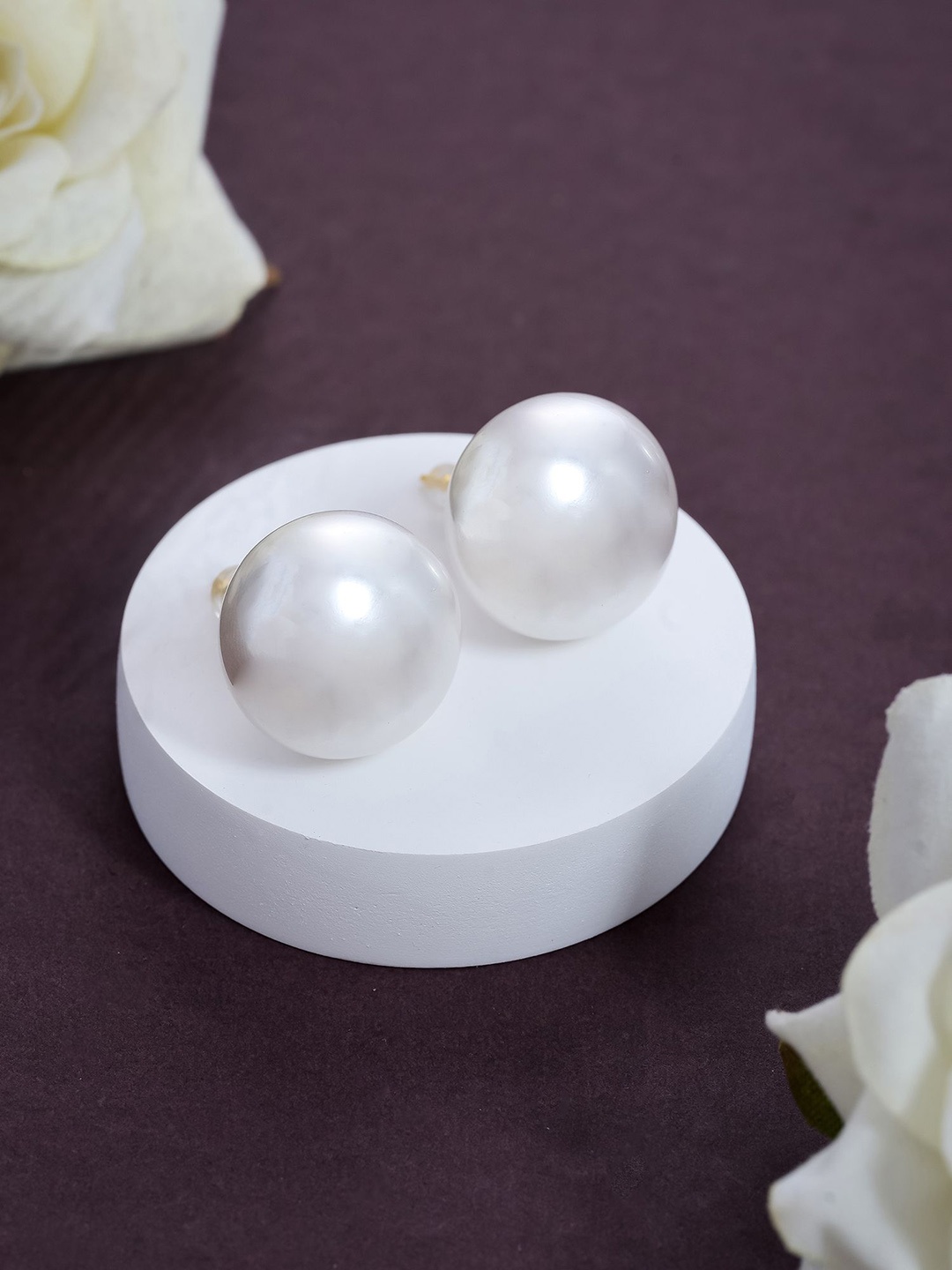 

Designbox Pearls Studded Circular Shaped Studs, White