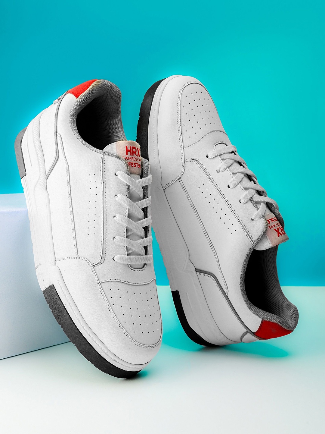

HRX by Hrithik Roshan Men PU Sneakers, White