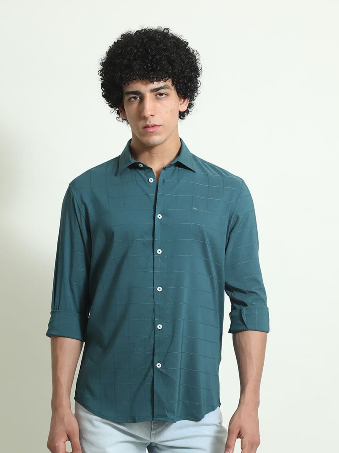 

Basics Men Slim Fit Spread Collar Checked Casual Shirt, Green