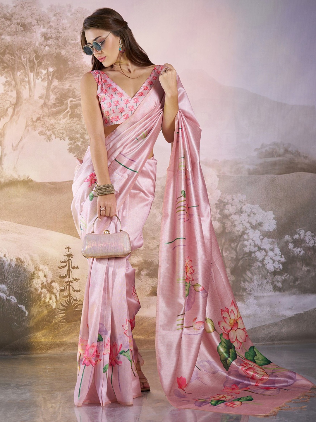 

MAHALASA Floral Printed Saree with Blouse Piece, Pink