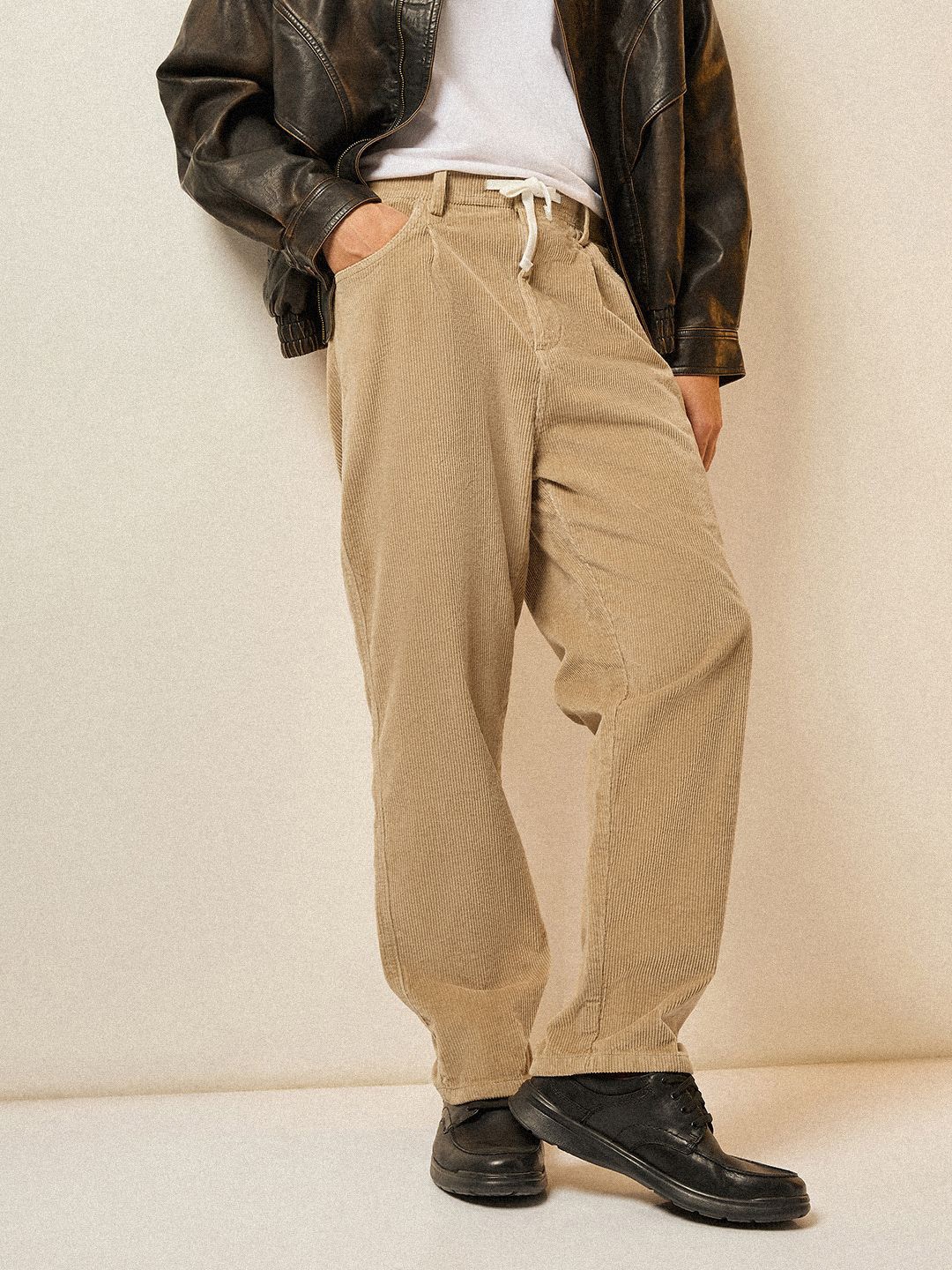

THE BEAR HOUSE Men's Baggy Fit Corduroy Pants with Drawstring Waist, Beige