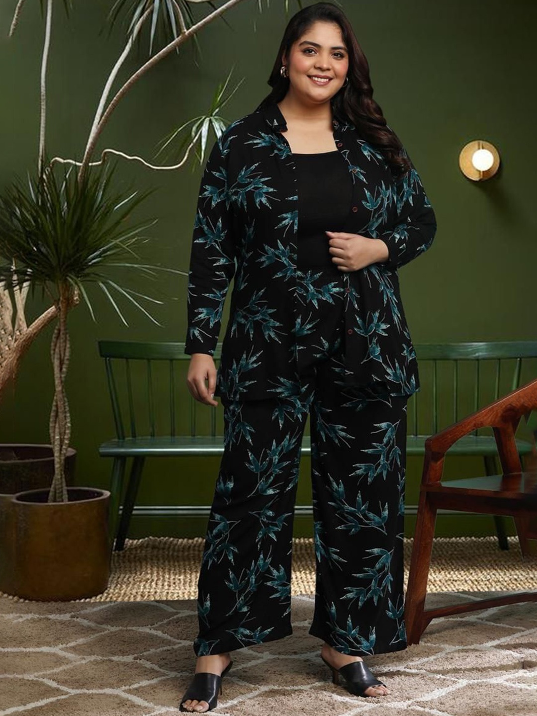

ISHQY Plus Size Floral Printed Pure Cotton Shirt With Palazzos Co-Ords, Black
