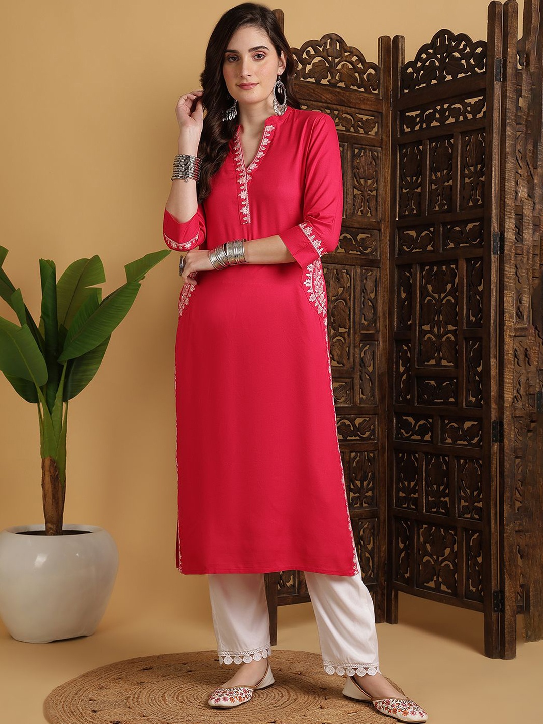 

GULMOHAR JAIPUR Embroidered Mandarin Collar Kurta, Coral