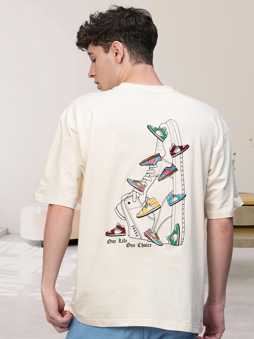 

PRONK Men Graphic Printed Round Neck Cotton T-shirt, Off white