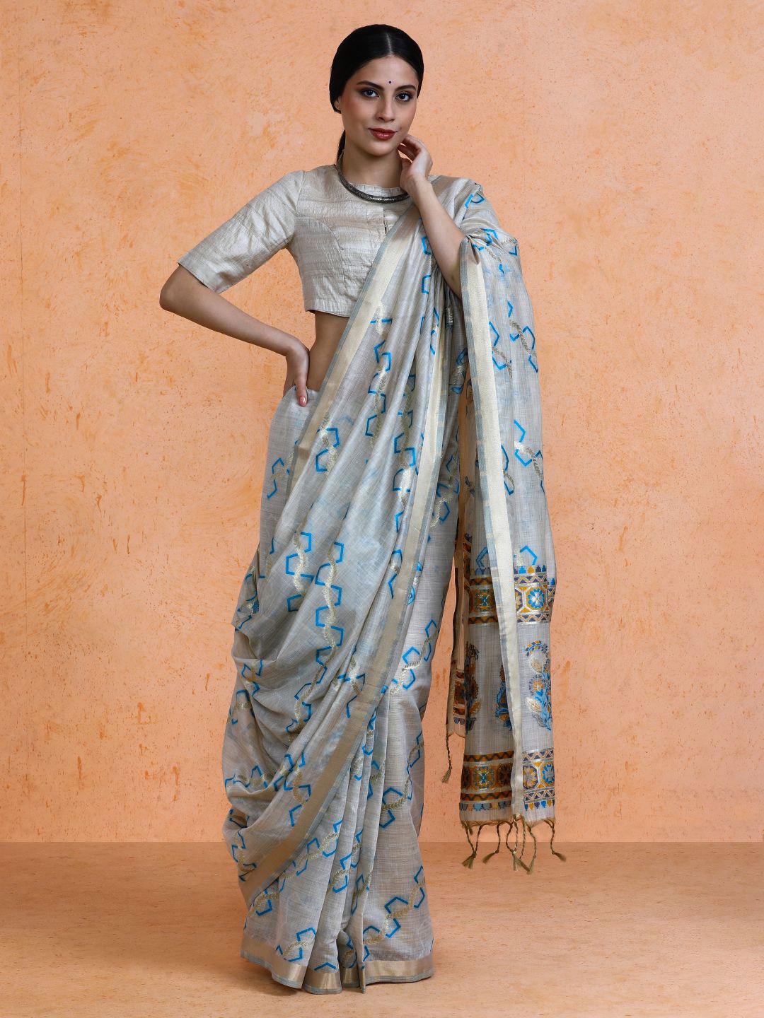 

SARHA Woven Design Muga Cotton Saree, Beige