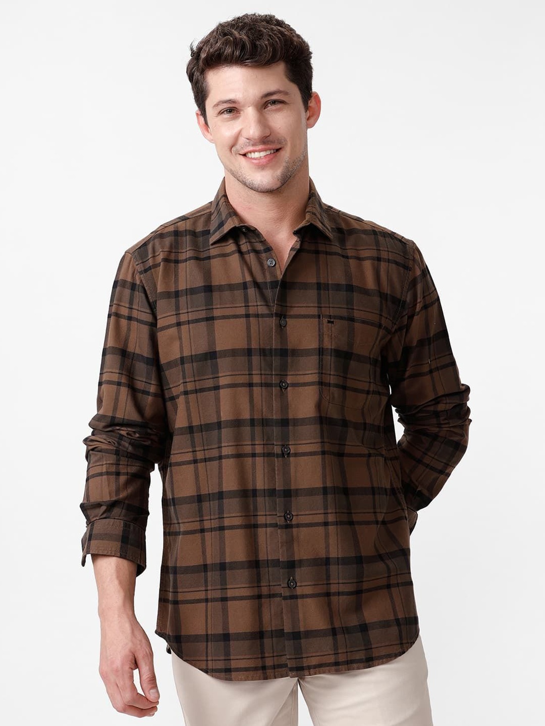 

Basics Men Slim Fit Cutaway Collar Tartan Checked Cotton Casual Shirt, Brown