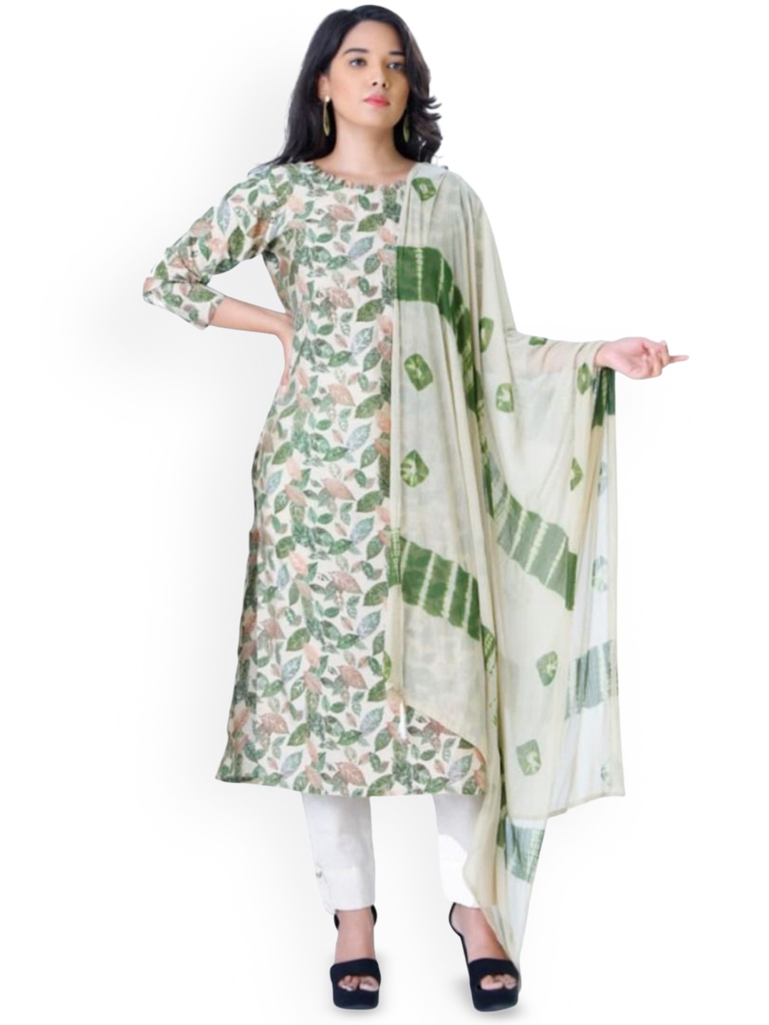 

Silselah Floral Printed Round Neck Straight Kurta With Trousers & Dupatta, Olive