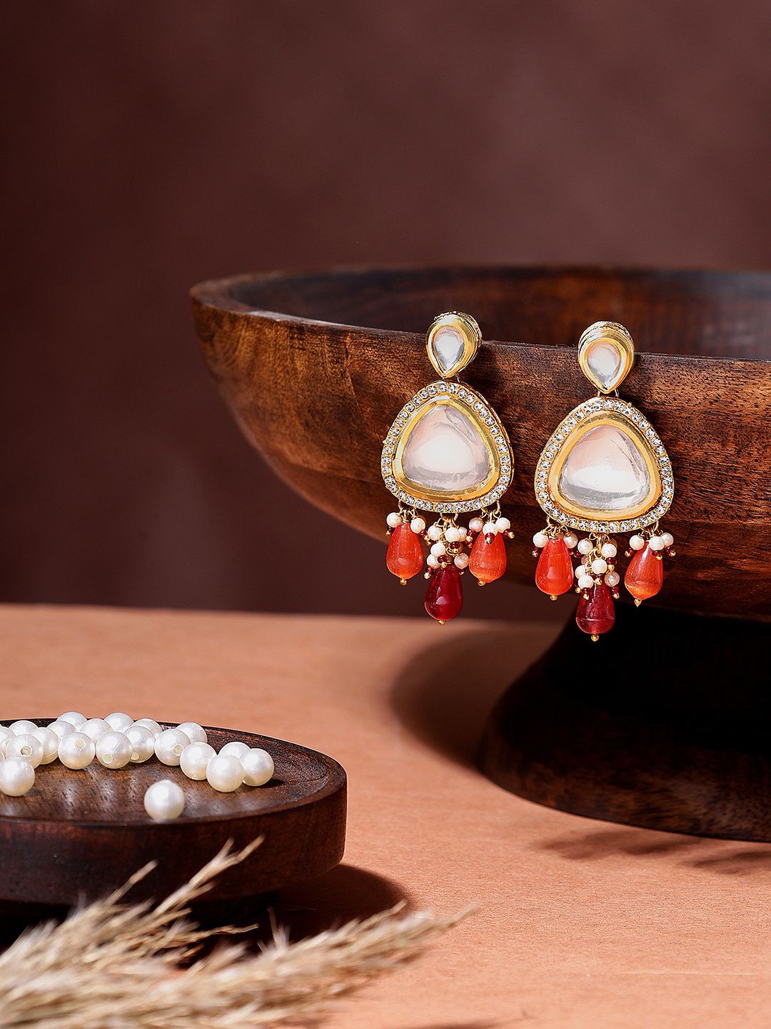 

AARSEE OFFICIAL Contemporary Chandbalis Earrings, Gold