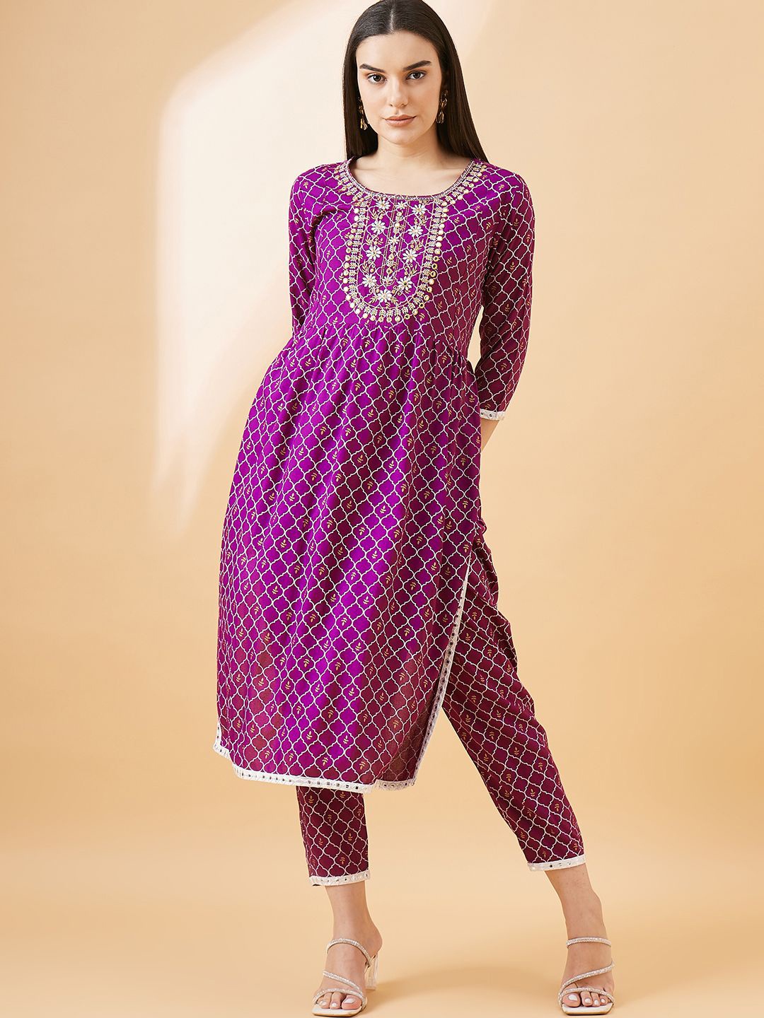 

HERE&NOW Ethnic Motifs Printed Thread Work Kurta With Trousers, Maroon