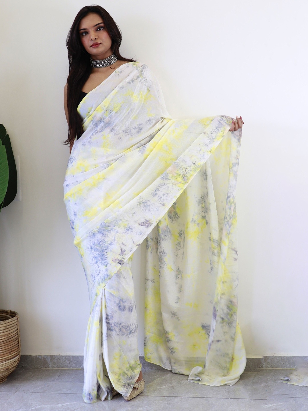 

LeeliPeeri Designer Tie and Dye Dyed Ready to Wear Saree, White