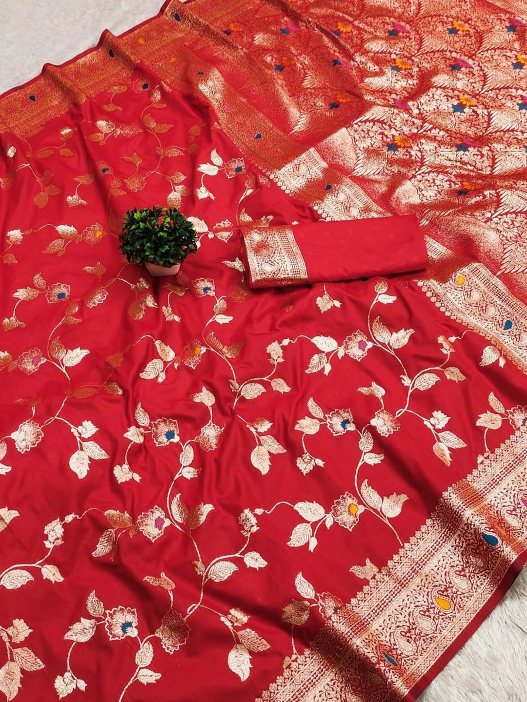 

Florence Woven Design Zari Pure Silk Kanjeevaram Saree, Red