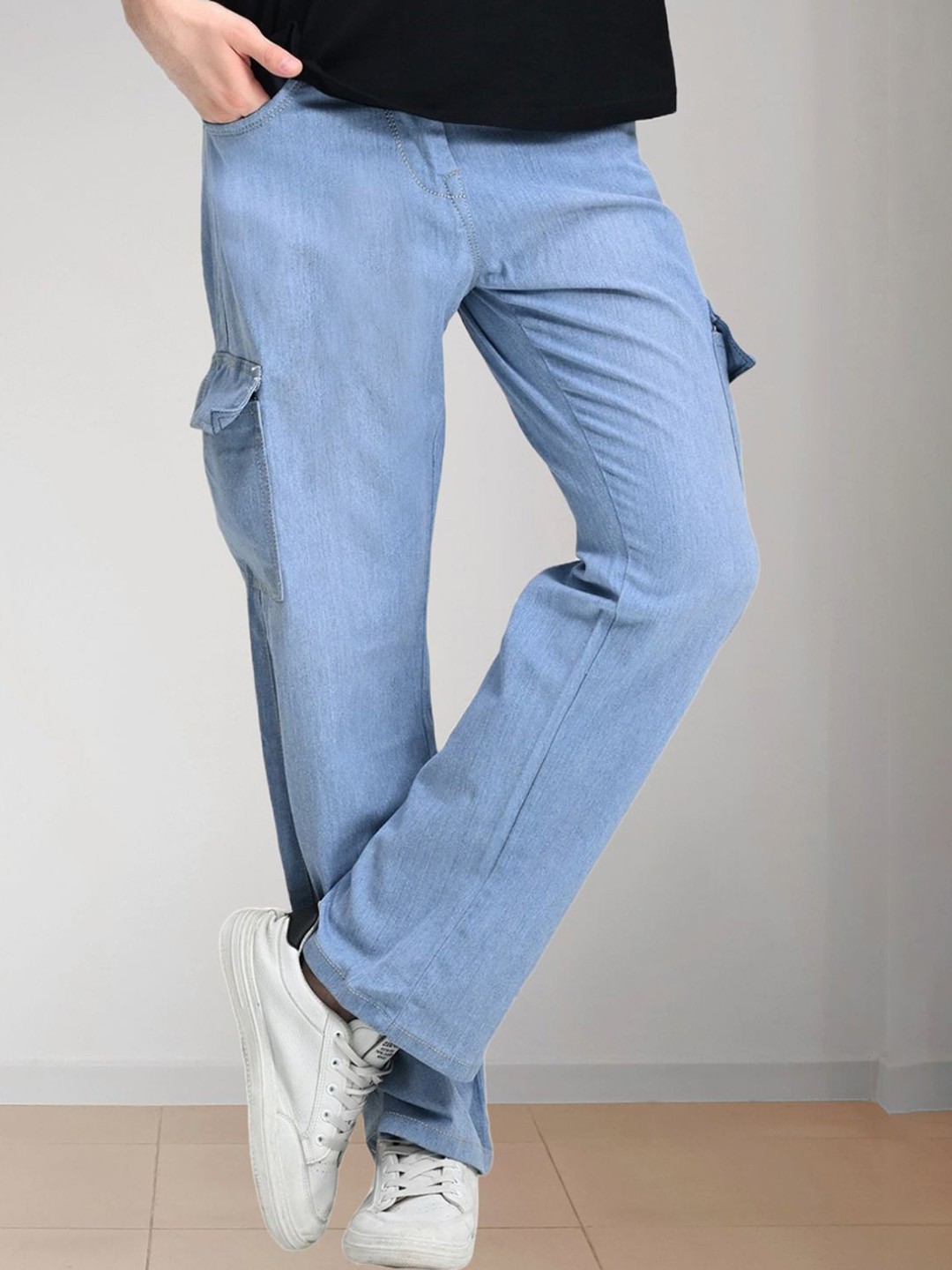 

COMFITS Men Classic Low Distress Light Fade Jeans, Blue
