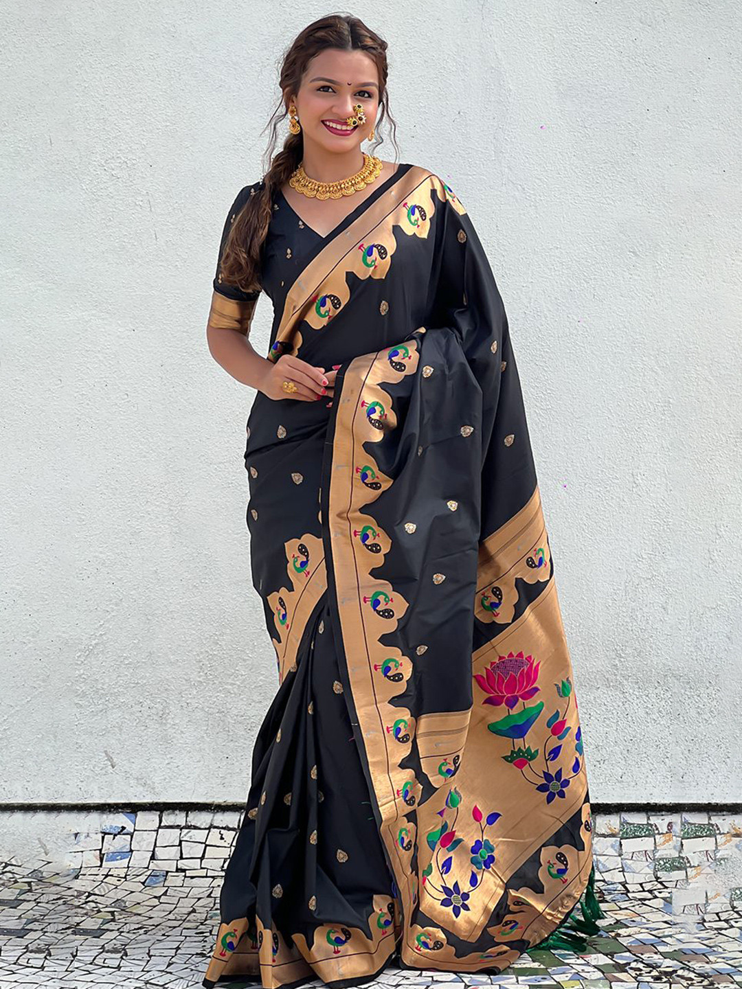 

Rangtulika Ethnics Ethnic Motifs Woven Design Zari Paithani Saree, Black
