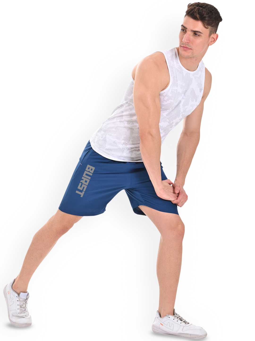 

3Colors Men Low-Rise Running Sports Shorts, Turquoise blue
