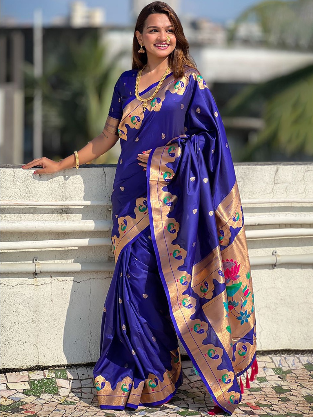 

Rangtulika Ethnics Woven Design Zari Paithani Saree, Navy blue