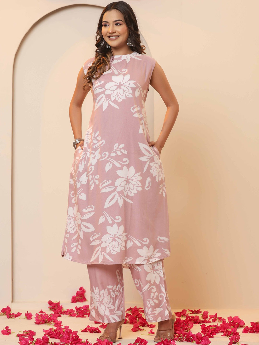 

KALINI Floral Printed A-Line Kurta with Palazzo, Peach