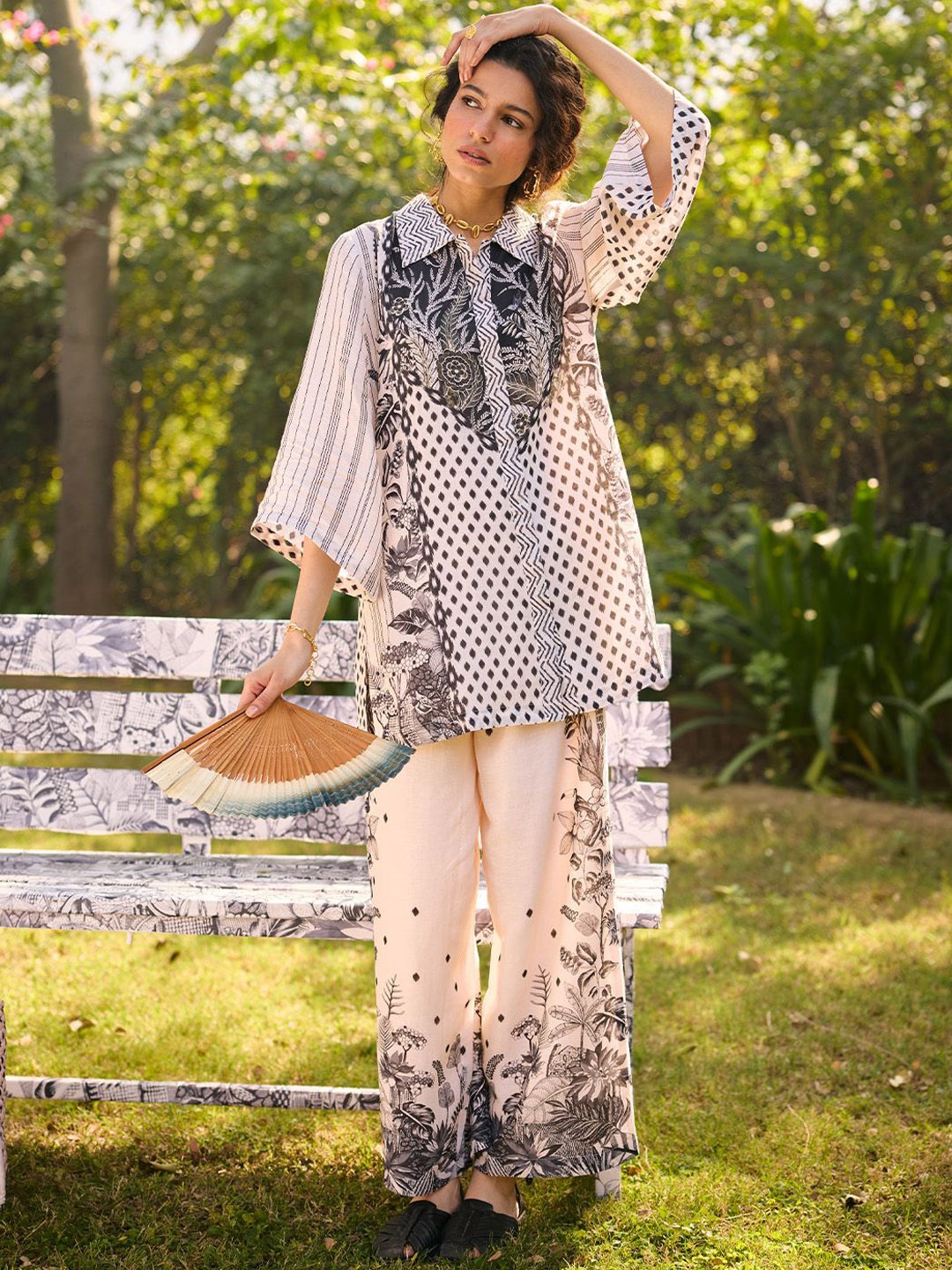 

SAUNDH Katha Floral Printed Pure Linen Top With Trouser, Off white