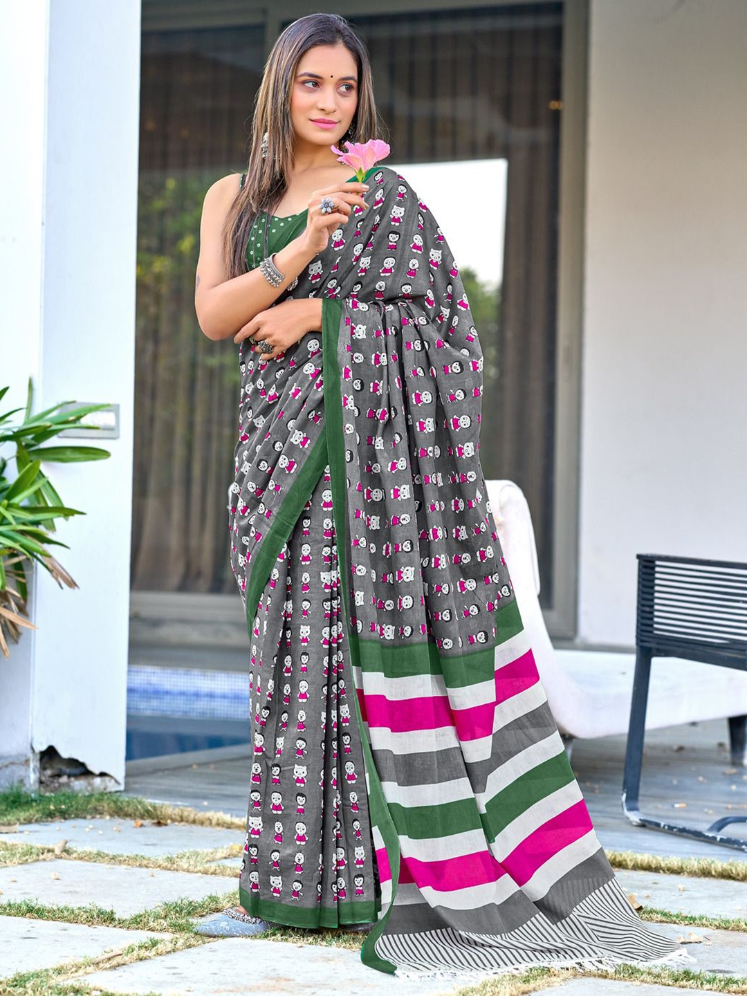 

Anouk Ethnic Motifs Printed Pure Cotton Saree, Grey