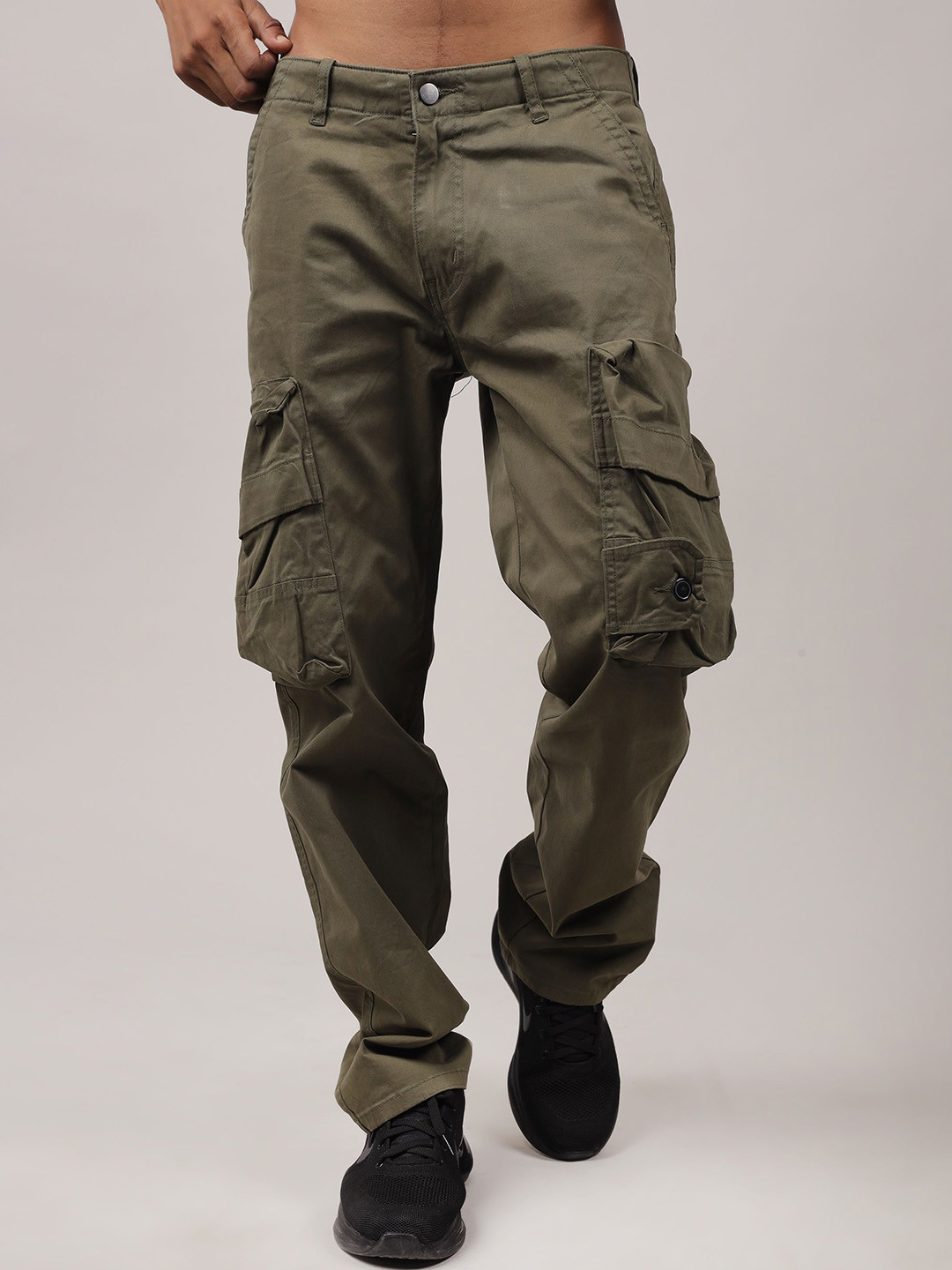 

MMXXII Men Relaxed Straight Fit Cotton Cargos Trousers, Khaki