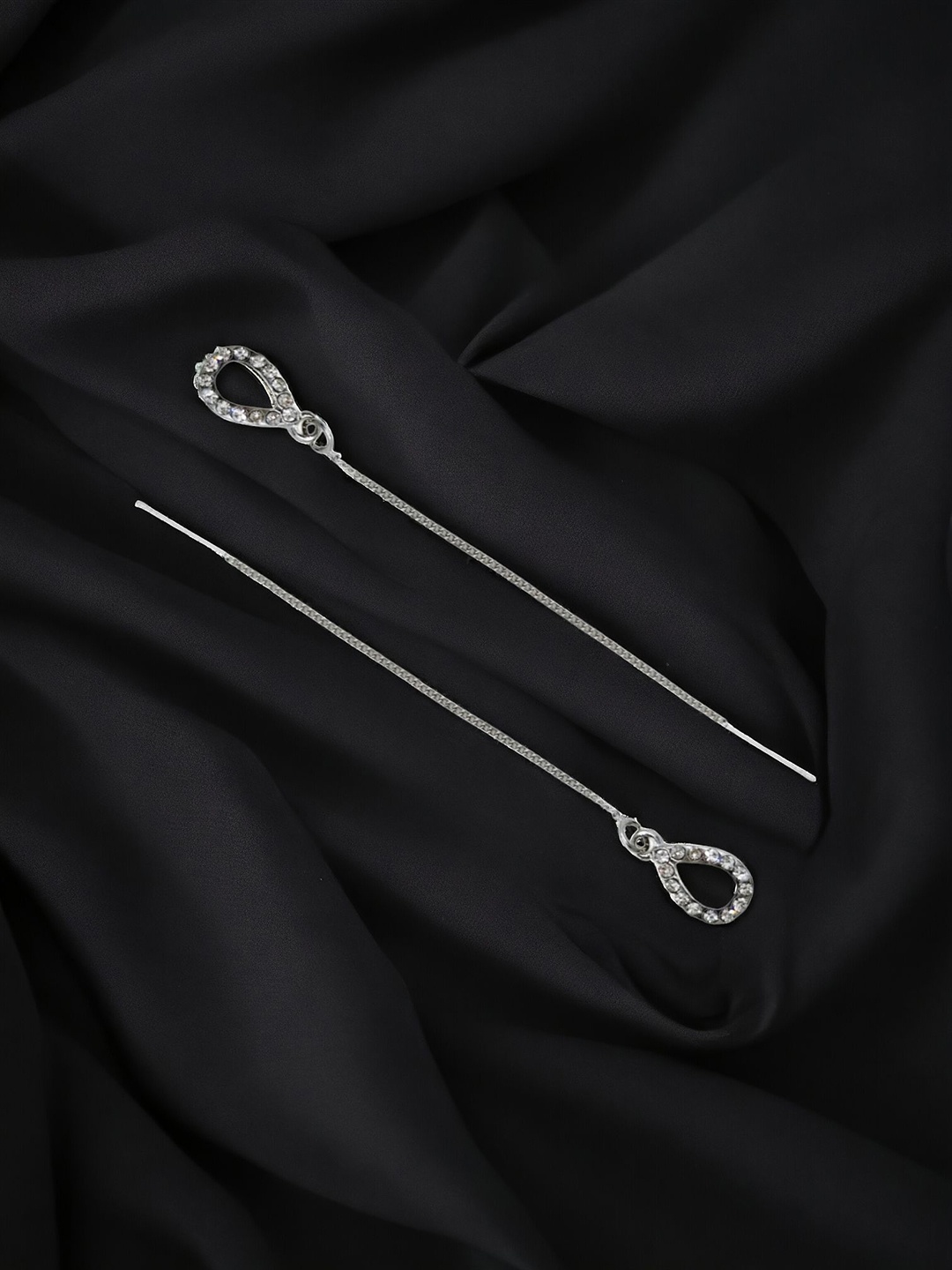 

DressBerry Contemporary Drop Earrings, Silver