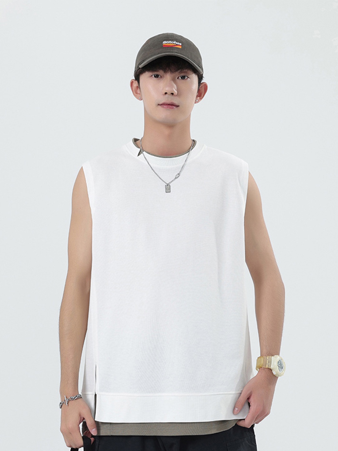 

StyleCast x Revolte Men Solid Round Neck Cotton Relaxed Fit T-shirt, White