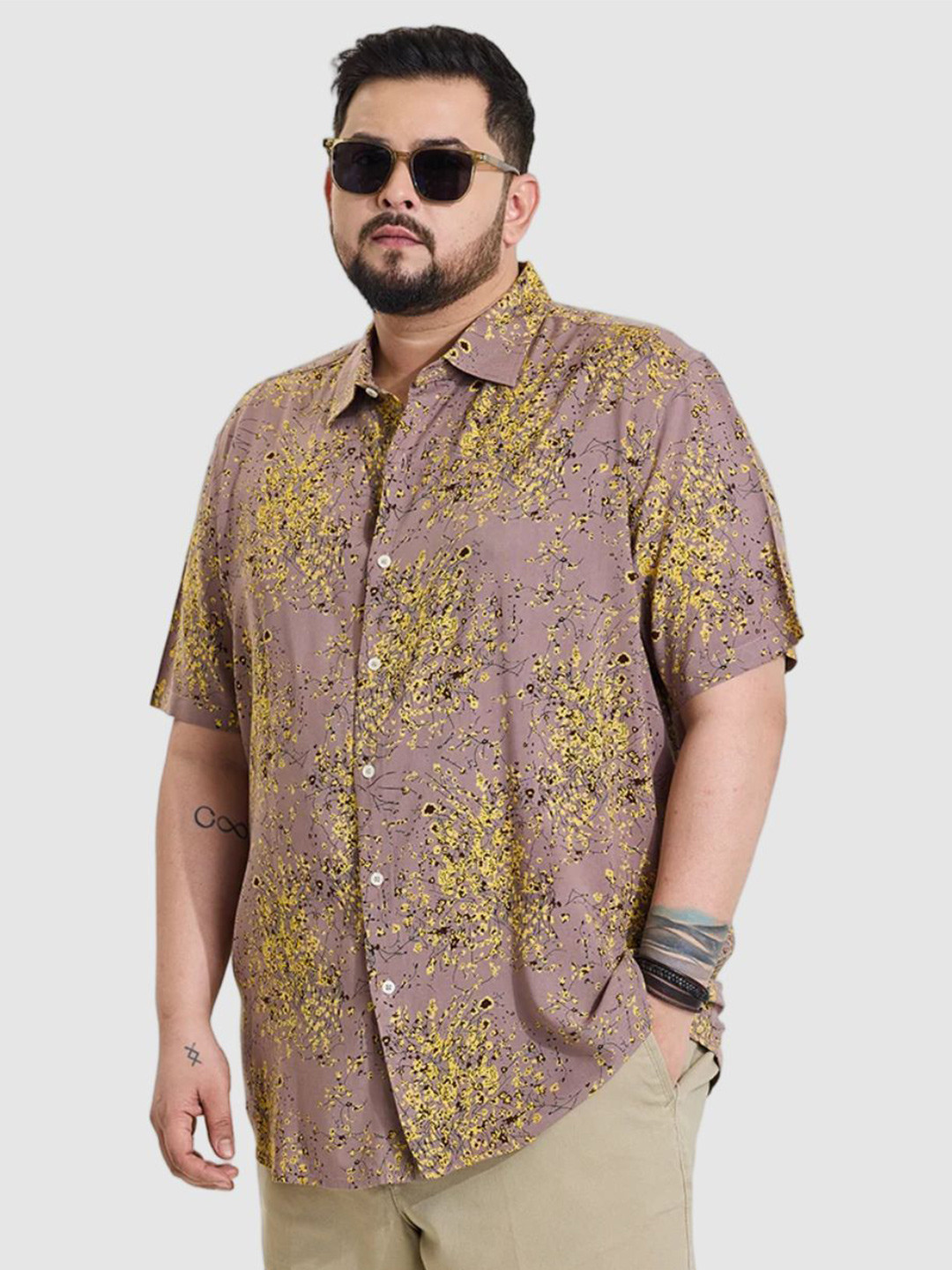 

Snitch Men Plus Size Classic Regular Fit Spread Collar Floral Printed Casual Shirt, Mauve
