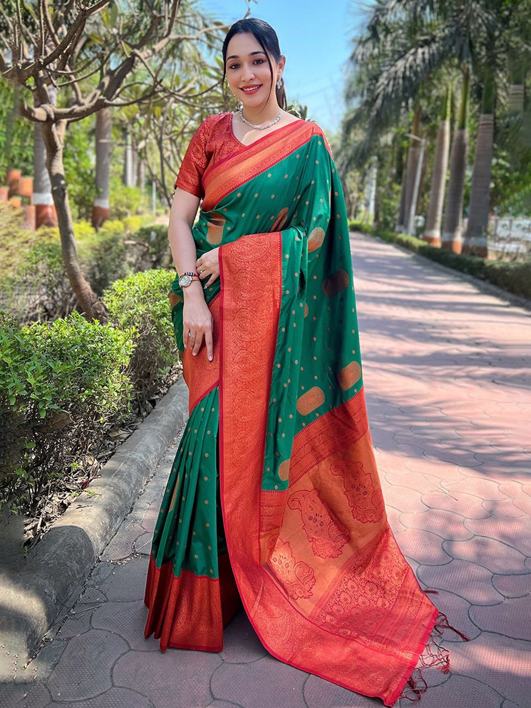 

Rangtulika Ethnics Motifs Woven Design Zari Saree, Green